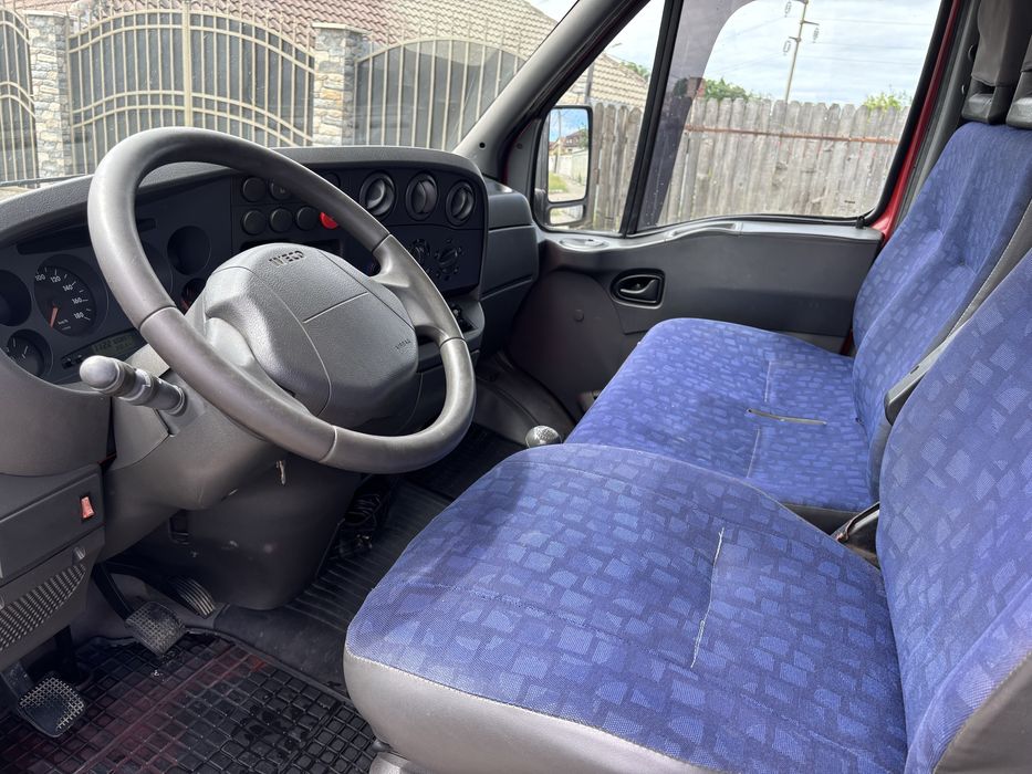 Autoplatforma Iveco Daily 2.8 6 trepte axa dubla