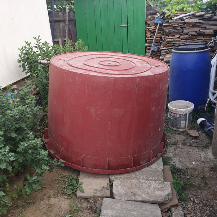 Cadă pentru vin din plastic