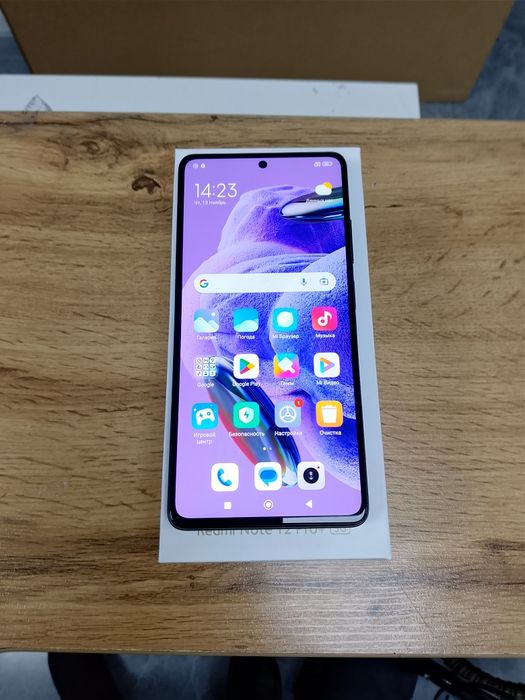 Продам телефон Redm note 12 pro +5G 8/256