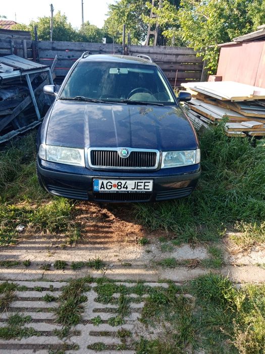 Vând Skoda Octavia - benzina. +GPL. 1600CC Preț 2000 euro ușor negocia