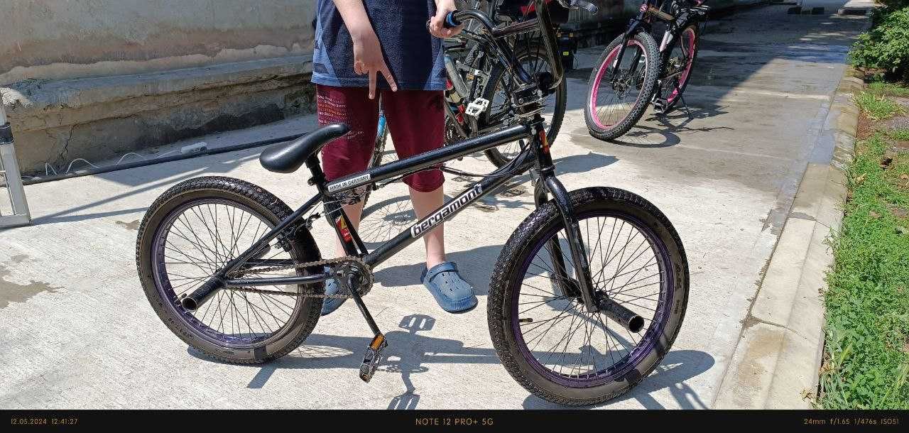 Велосипед BMX продам