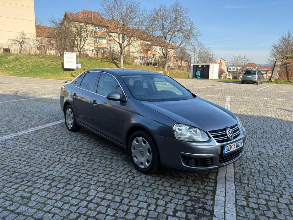 VW JETTA Berlina Full Extrase Piele Navi Cod Motor AZV Se oferă fiscal