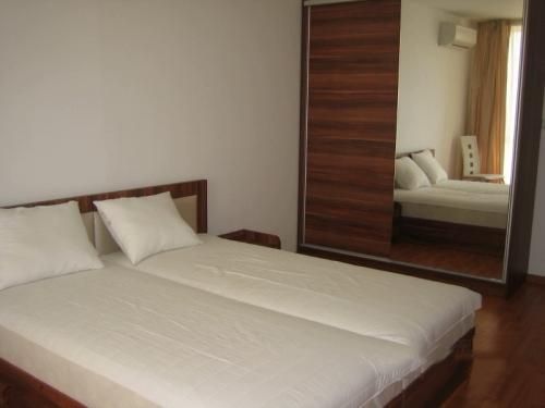 Дава се под наем Двустаен апартамент в София, Студентски град - 75 кв.м за 700 € - Снимка #6