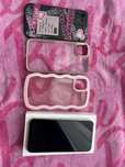 iPhone 11 Alb - 128GB + 3 huse