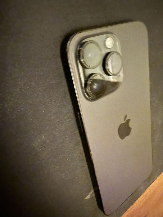 Vând iPhone 14 Pro Max 128GB, negru, baterie originală 100%