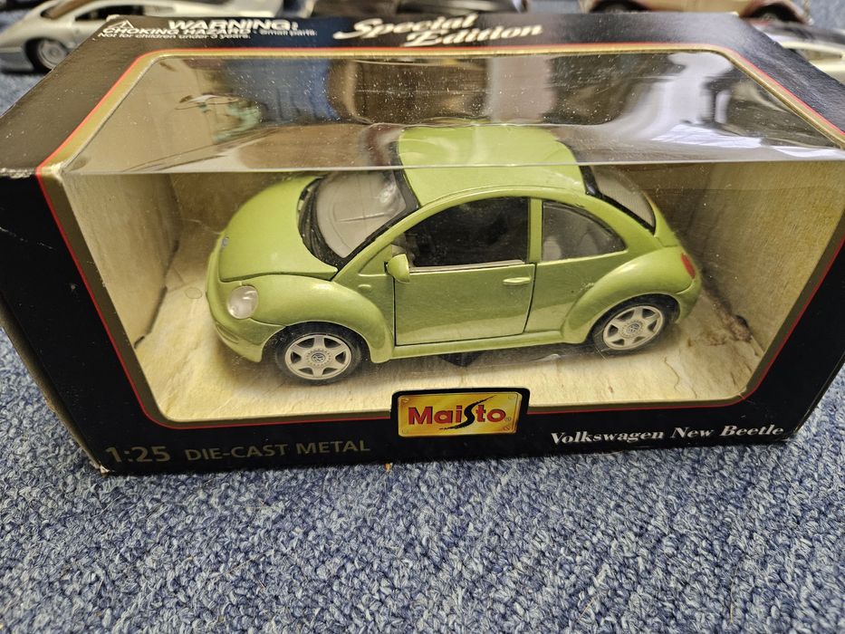 Machete Die-cast Model scala 1:24 Bburago Maisto Colectie Clasice + F1