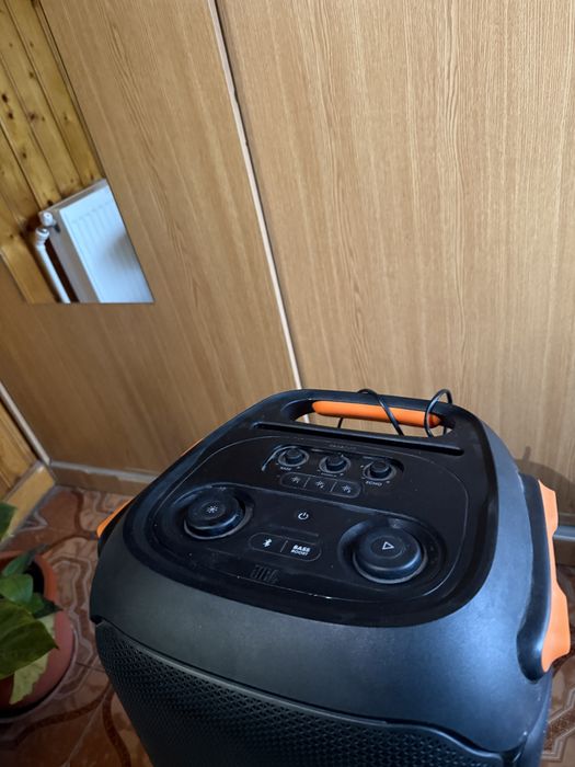 JBL PartyBox 710 800W stare foarte buna