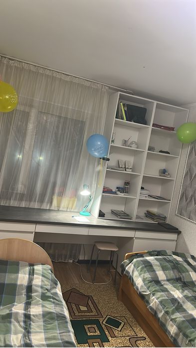 Стол писменный . Продам связи с переездом