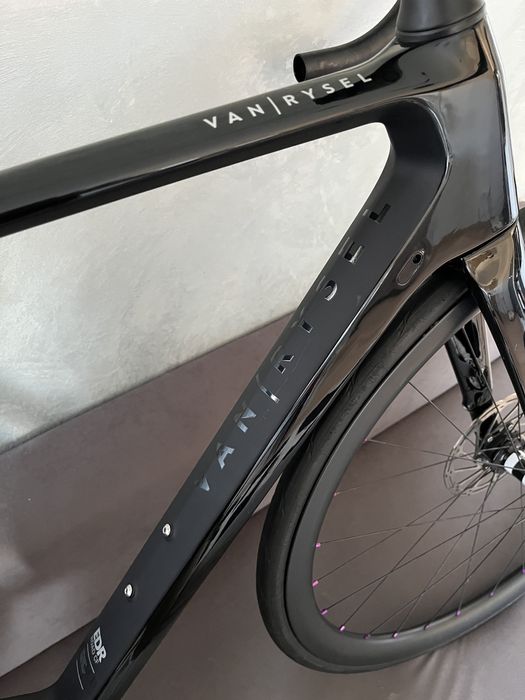 Cadru/Frameset VAN RYSEL EDR Road CF Disc + Roti Carbon DT swiss 350