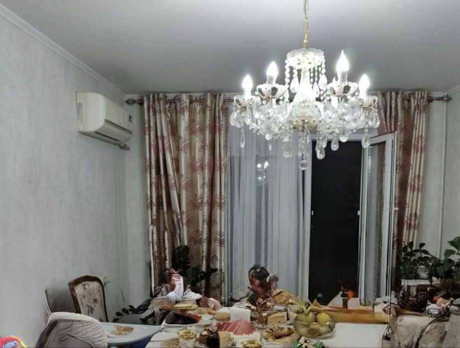 Шторы с карнизом