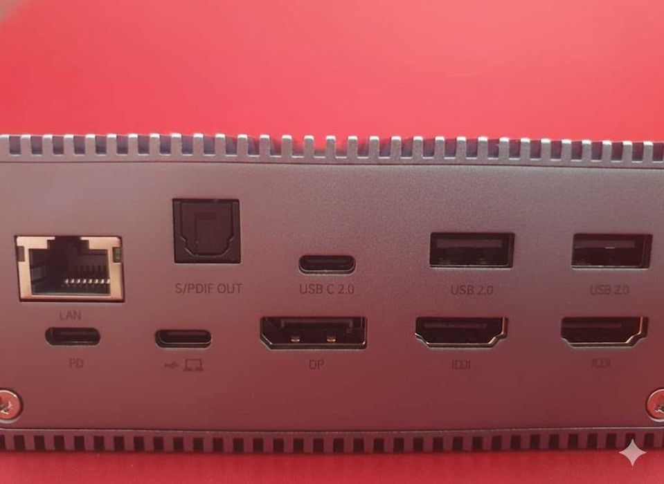 Lyare докинг станция, 3x4k display, 17 in 1