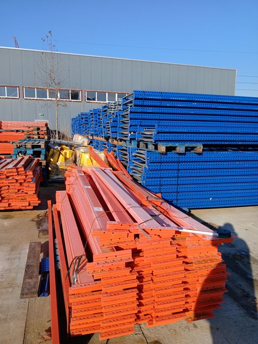 Rafturi metalice de vânzare