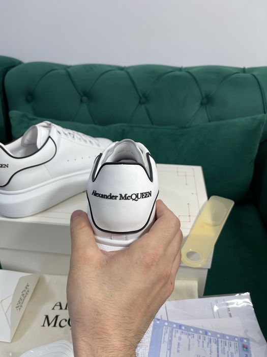 Adidasi Alexander McQueen piele naturala 100% Full Box colectie noua