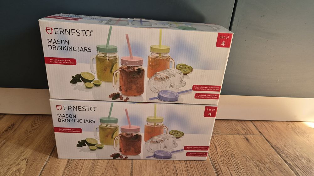 Vând 2 x 4 căni de limonada (450ml)