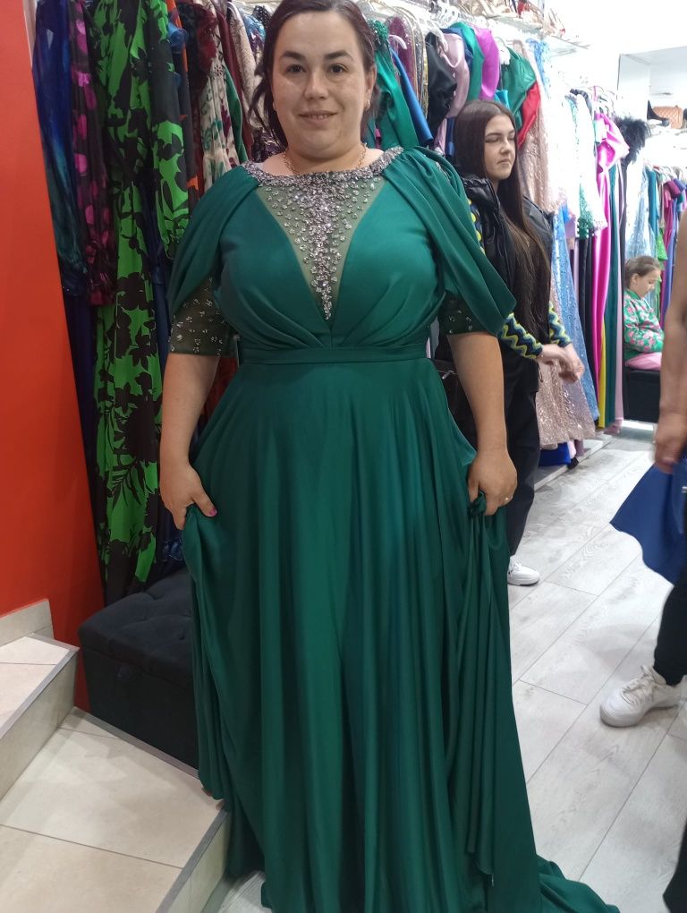 Rochie verde smarald mărime 50
