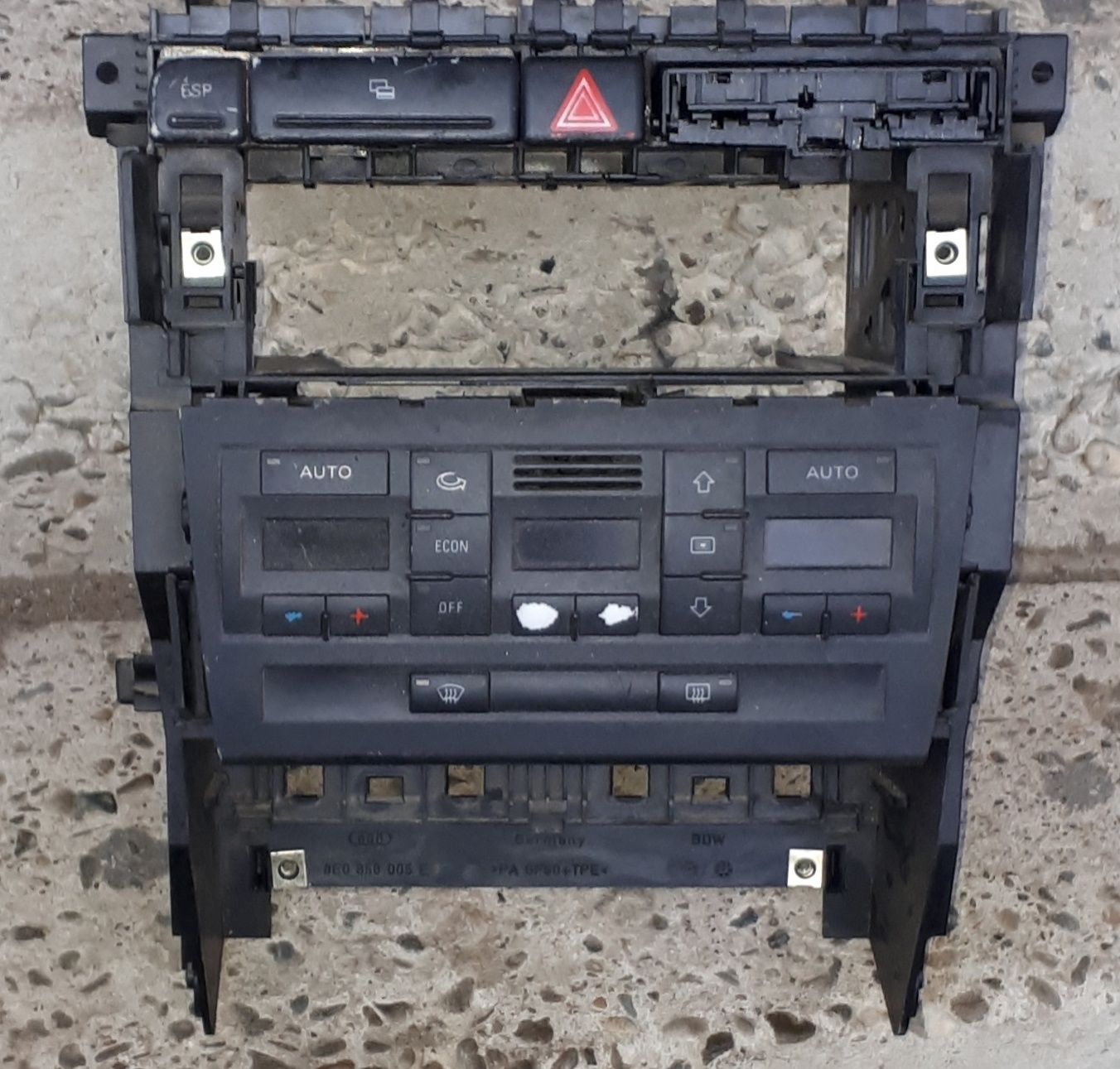 Consola centrala AUDI A4B6-A4B7