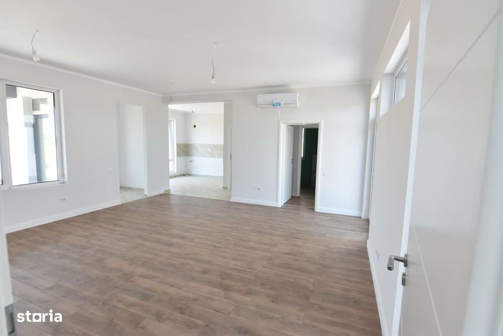 Casa parter/teren 400mp/geam tripan/incalzire in pardoseala, Domnesti