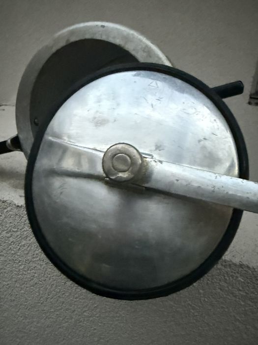 Тенджера под налягане.