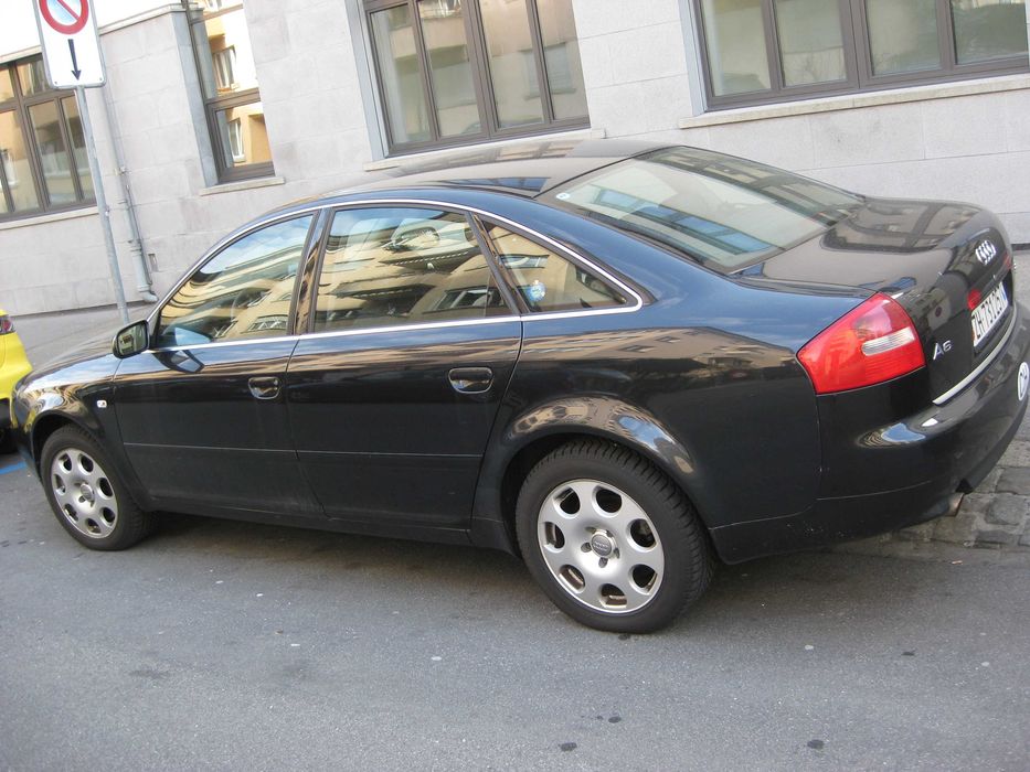 Audi A6 V6 2.4 Quattro