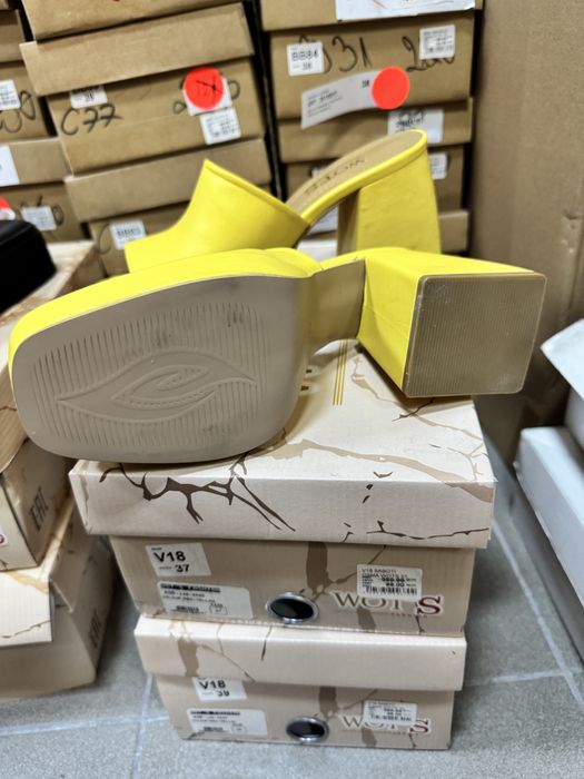 Saboti dama,Piele naturala,Noi,Marime 39