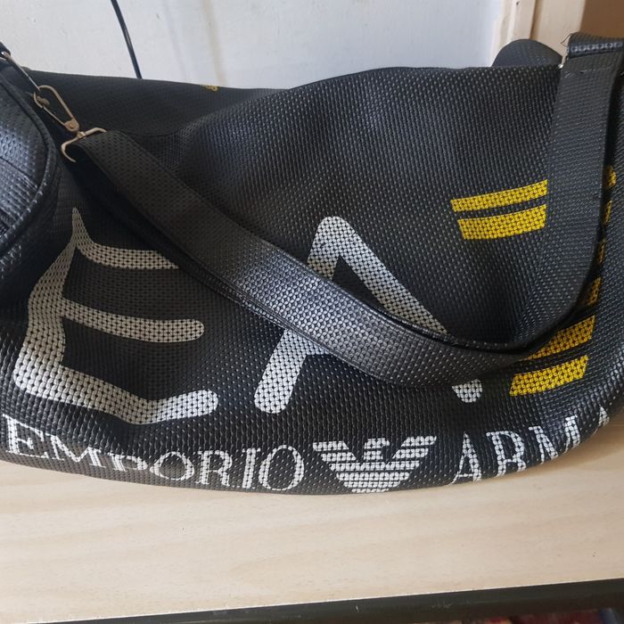Vand geanta sport/ de voiaj Emporio Armani
