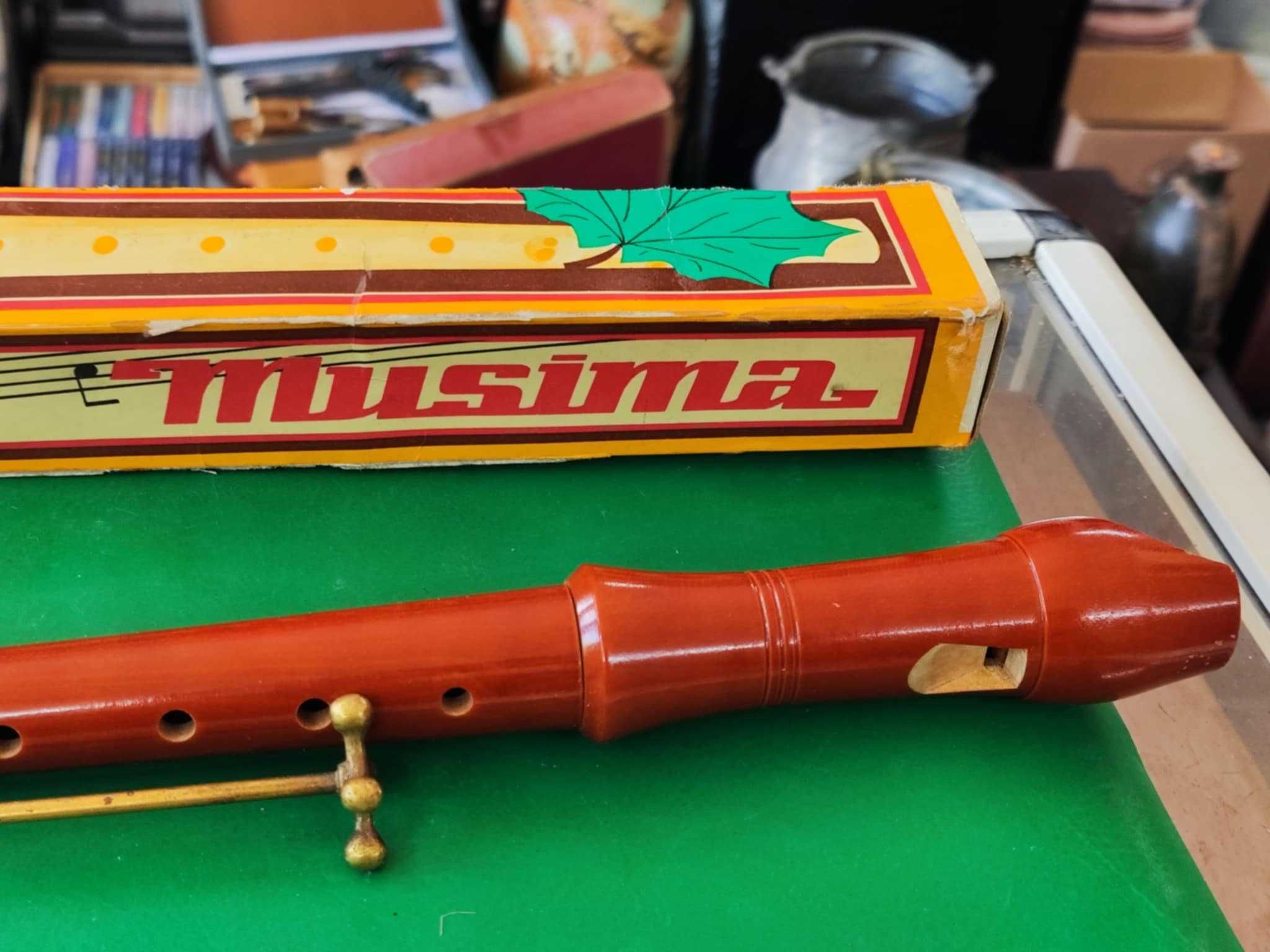 Стара сопрано блокфлейта musima
