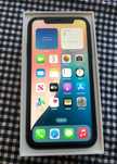 Продавам черен iPhone 11 256GB.