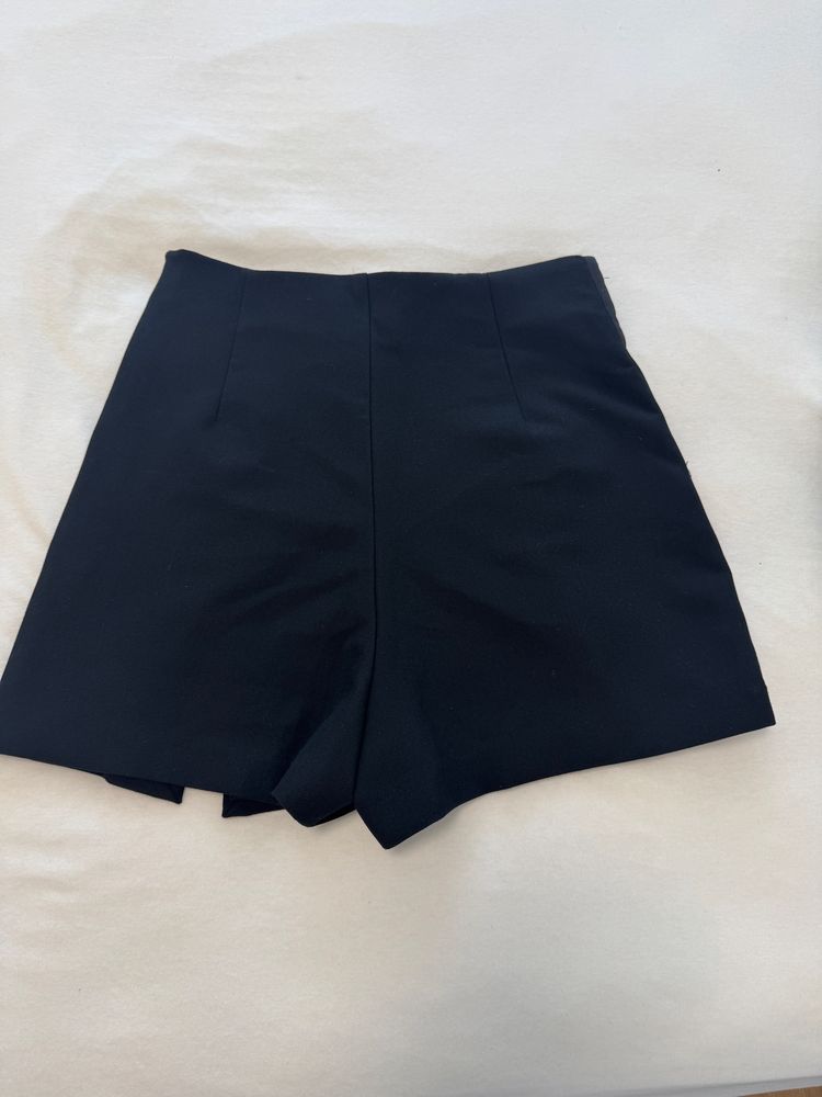 Къси панталони Zara