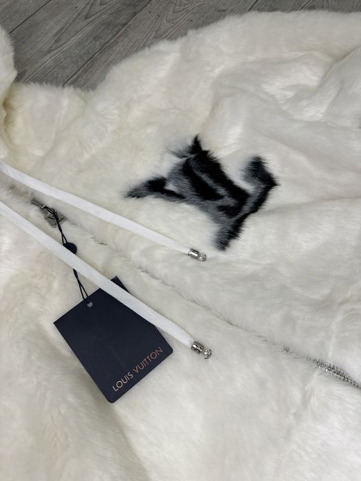 IN STOC | Geaca Louis Vuitton Premium