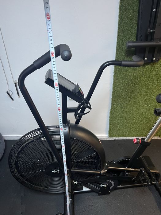 Air bike/ фитнес велосопед с въздушно съпротиеление.