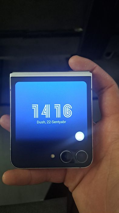 Samsung Galaxy z flip5 5G