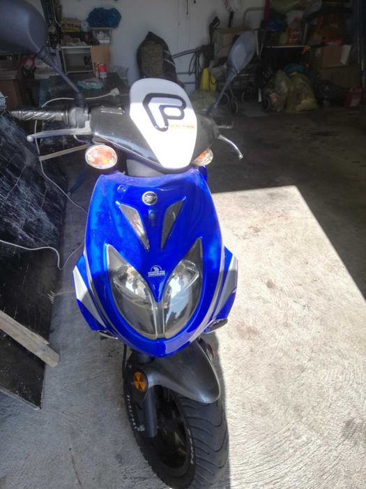 Scuter în stare foarte bună cu motor refăcut 0 km!