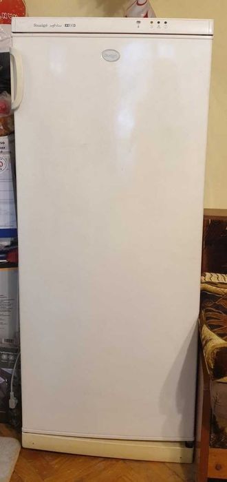 Продавам фризер SNAIGE - работещ