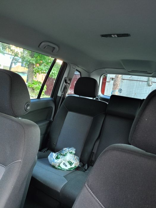Opel zafira 1.7 cdti