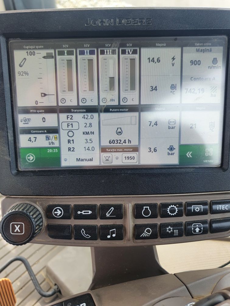 Vând John Deere 8370 R