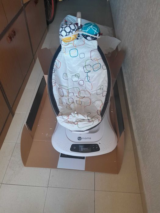 Електрическа бебешка люлка 4MOMS MamaRoo 4.0
