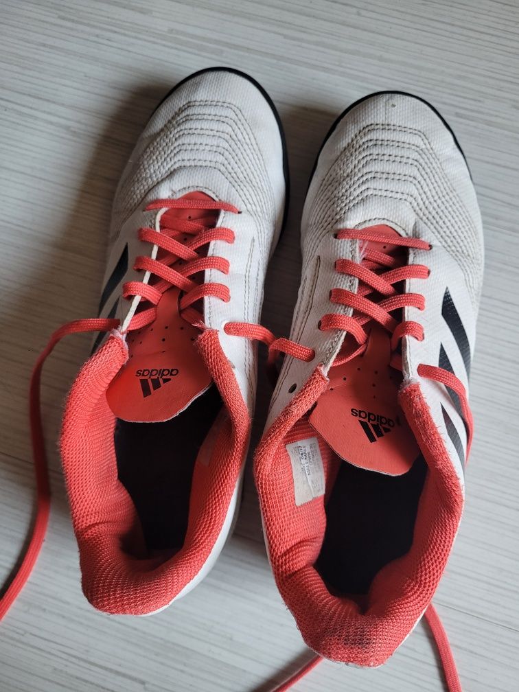 Бутонки  Nike и футболни обувки Adidas- 38 номер, момче