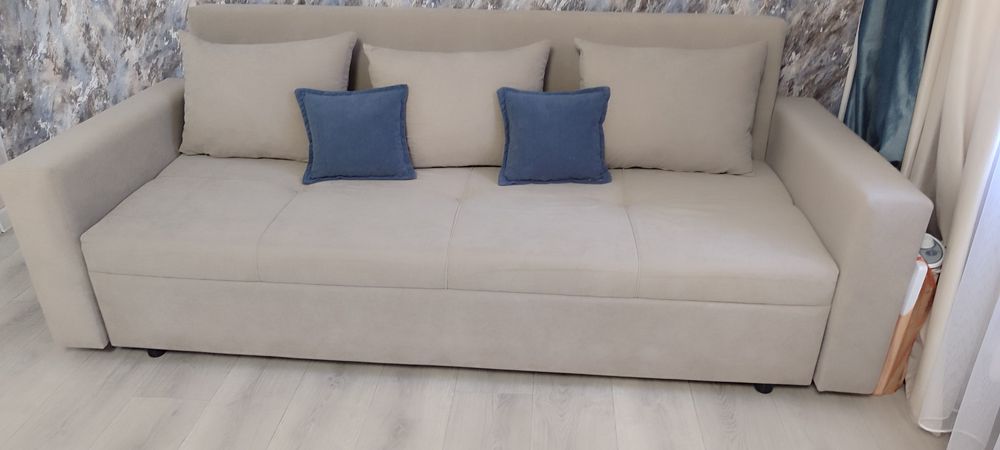 Продается   диван