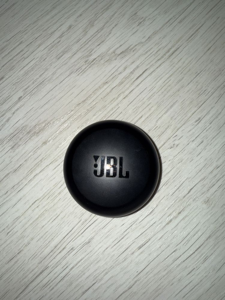 JBL casti wireless