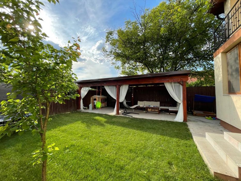 Persoana fizica CASĂ Duplex de vanzare