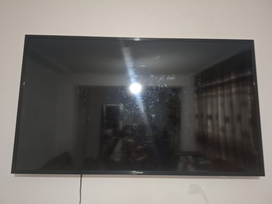 Продам телевизор