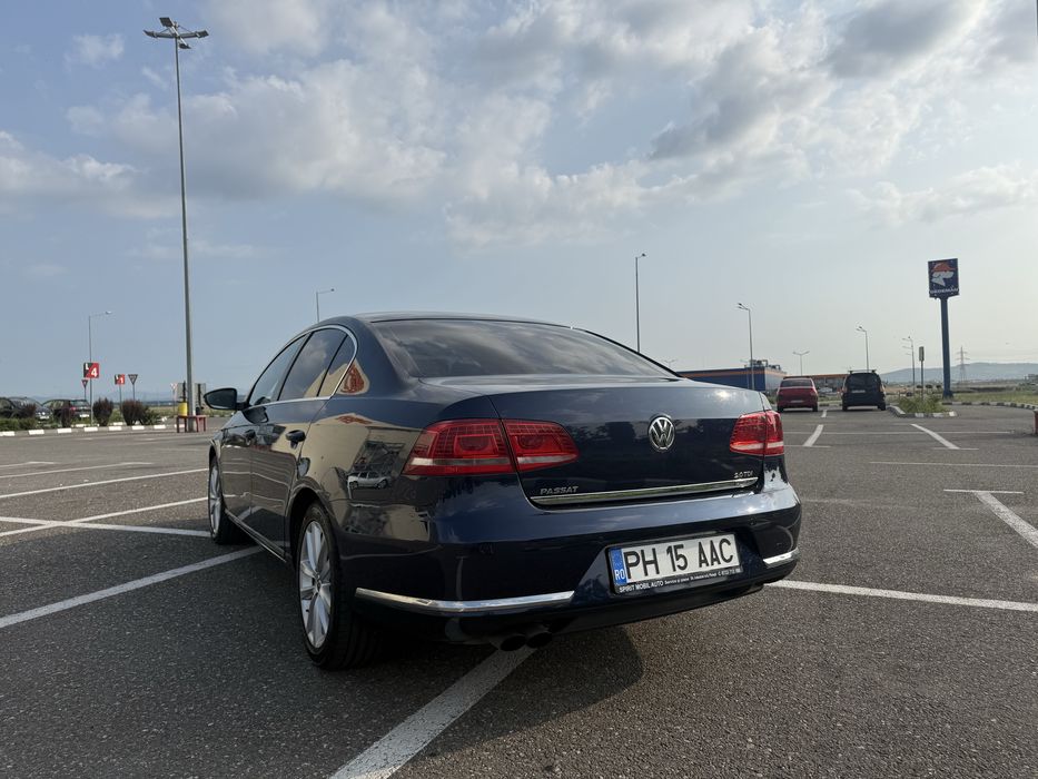 VW Passat Highline 4Motion 2.0 TDI - Intretinut, dotari premium