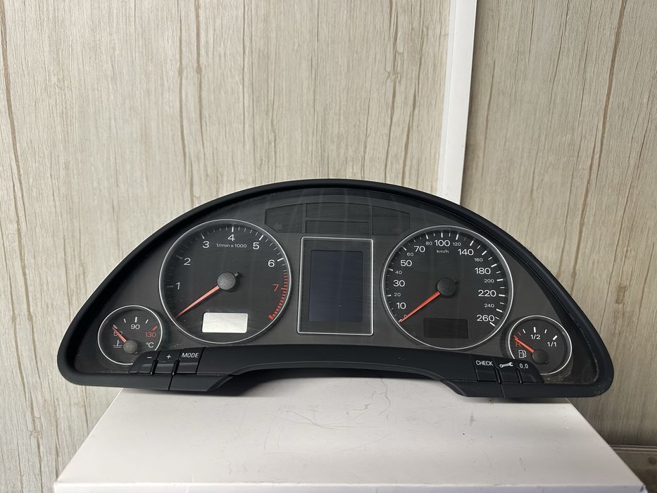 Километраж за Ауди А4 B7 бензин!