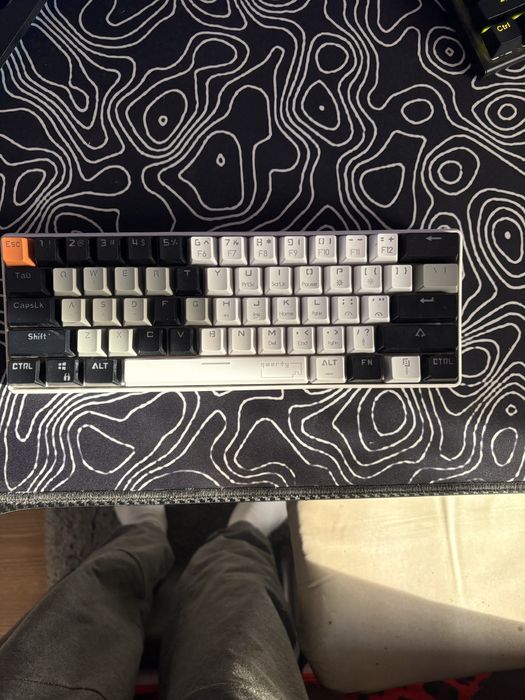 Vand tastatura de gaming qwerty rice