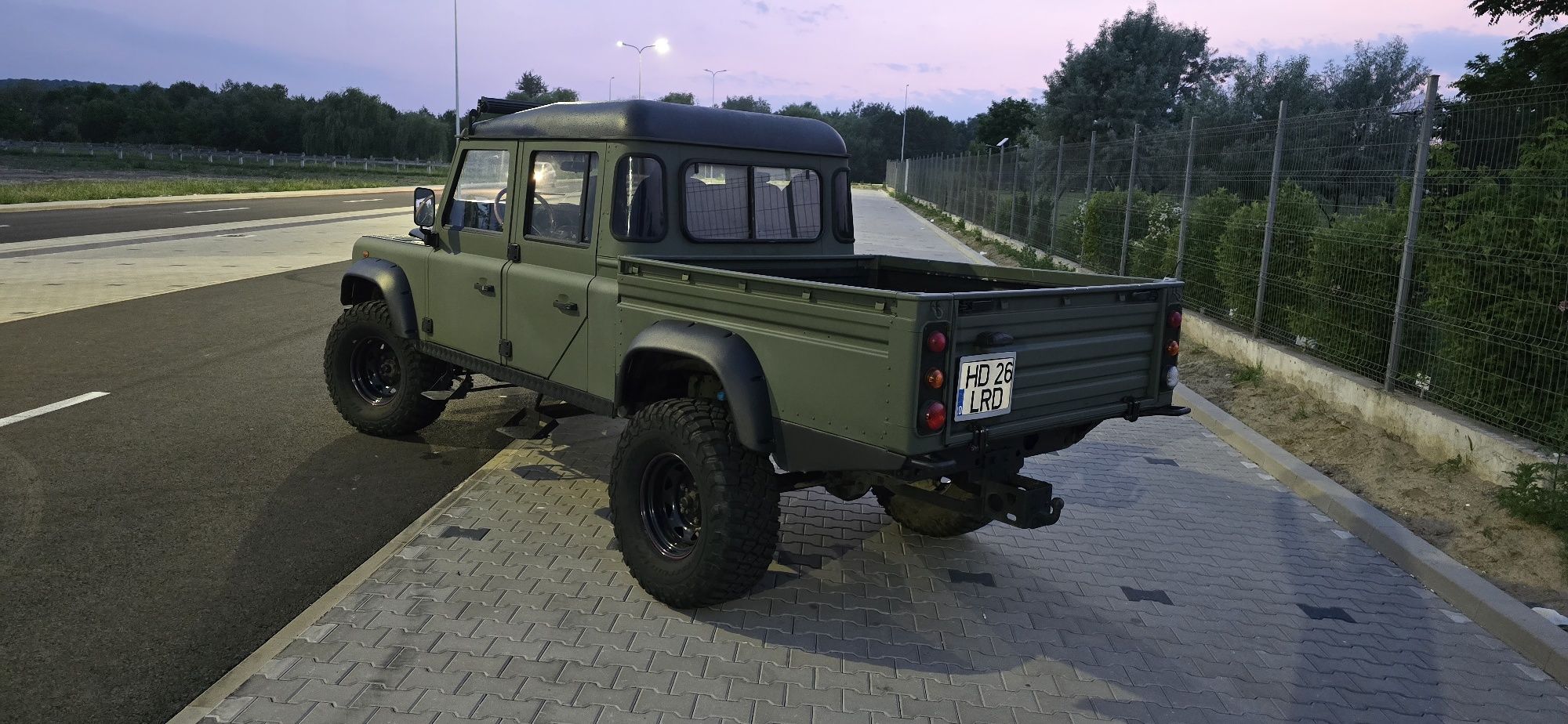 Vând Defender 130 crew-cab 2.5 TD5 2006