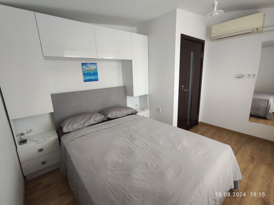 Дава се под наем Тристаен апартамент в Варна, Червен площад - 80 кв.м за 800 € - Снимка #3