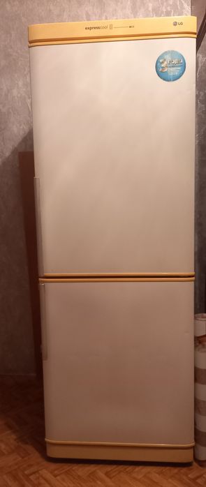 Холодильник б.у.