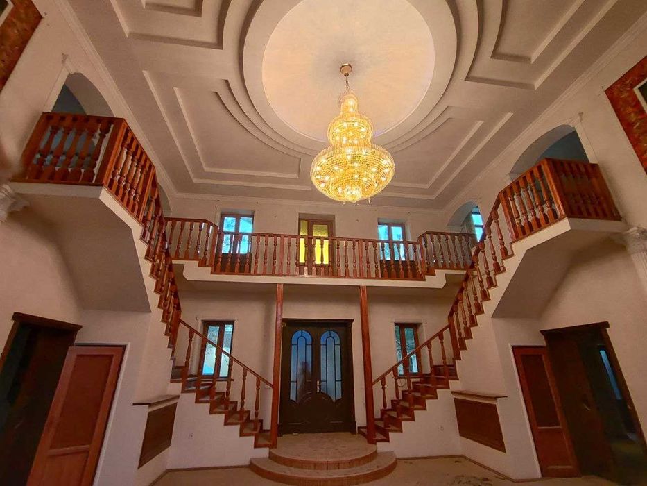 Продаётся большой двухуровневый дом в Сергелийском районе