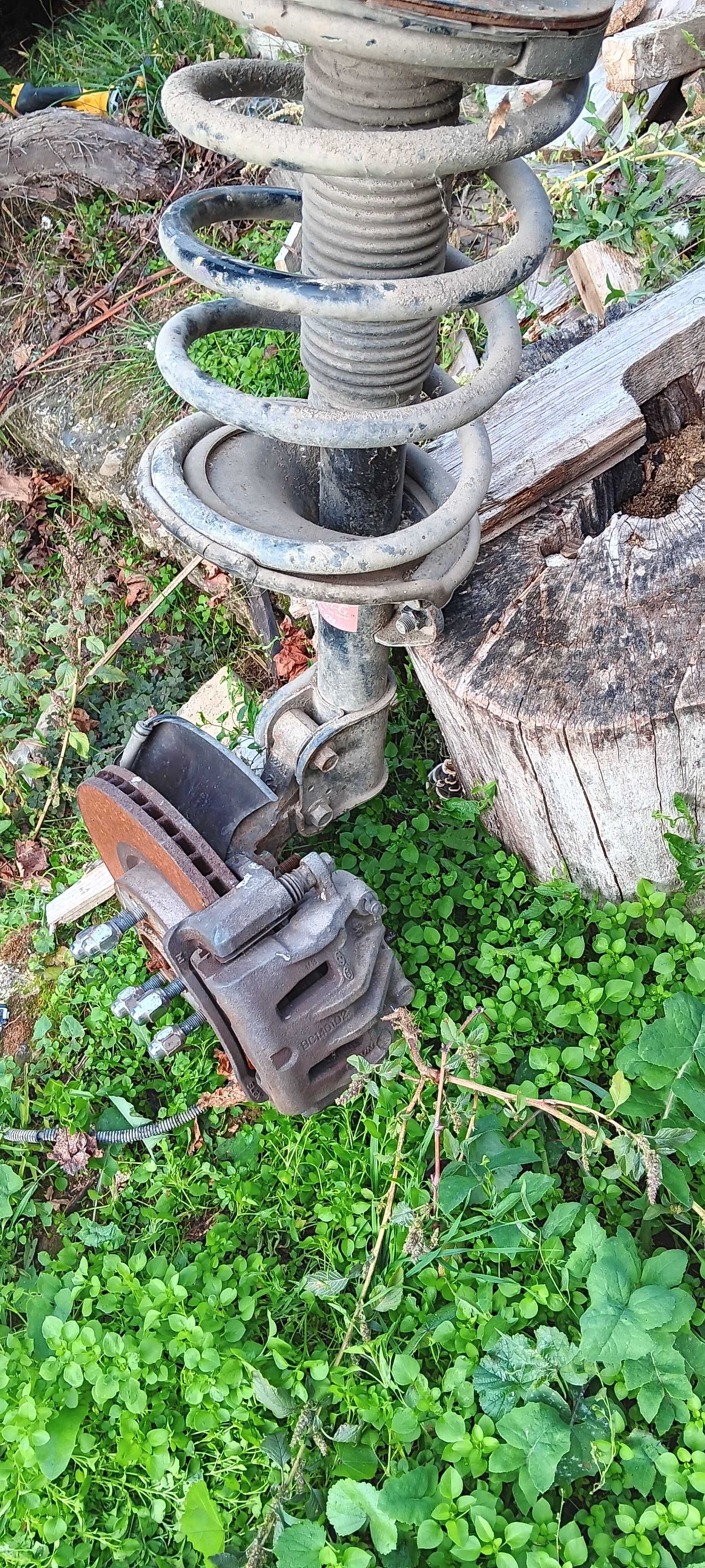 Продавам Хюндай санта фе 2,2 дизел автомат 2006 г. На части