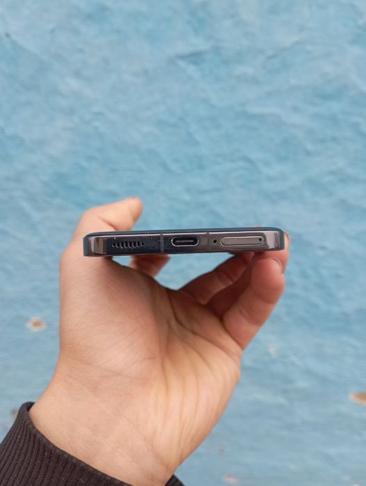 Xiaomi 13 12 ga 256 GB china versiya